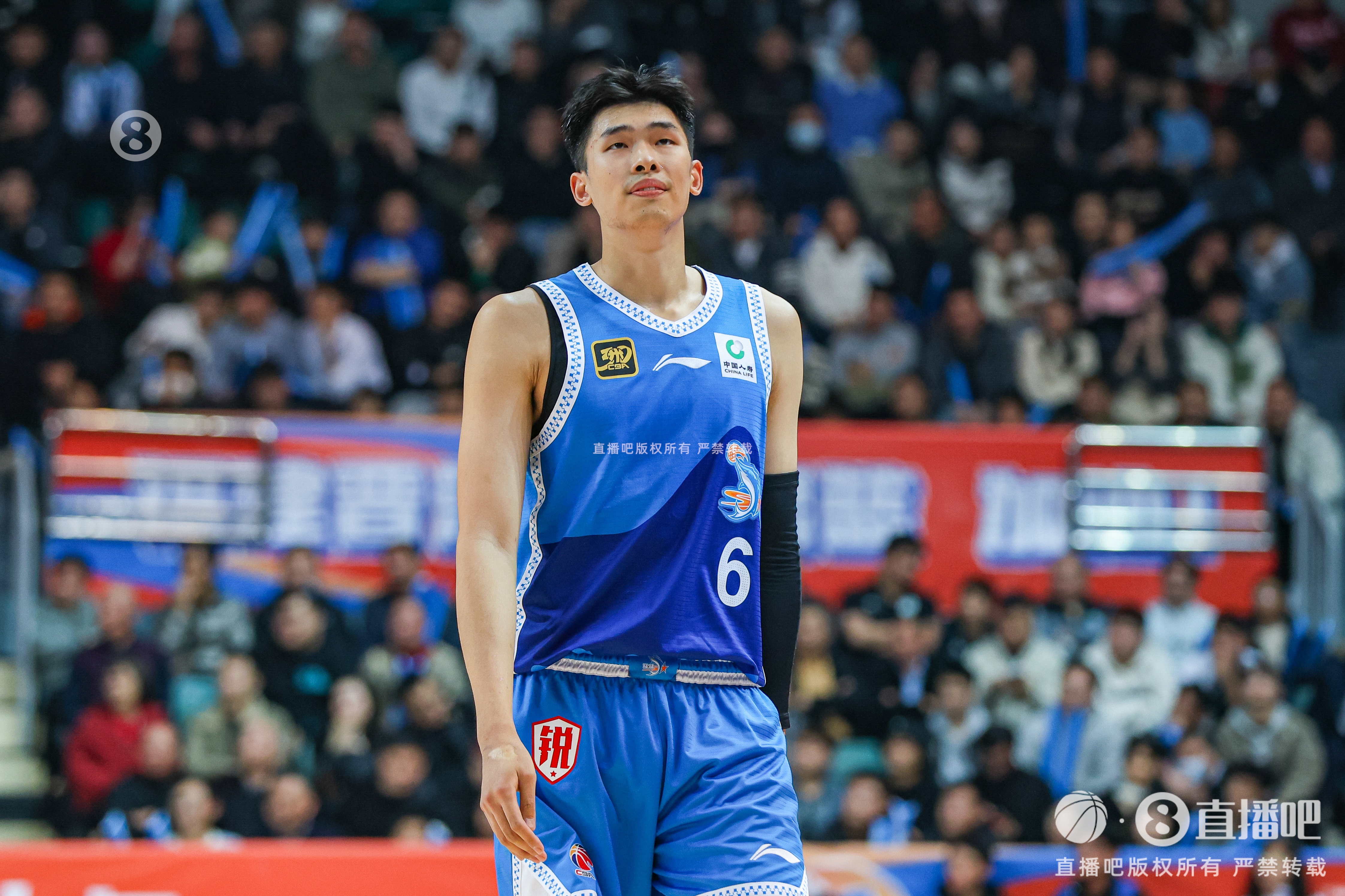 火狐电竞官方网站-邹阳回应球迷转会疑问：成年人的世界没有简单二字