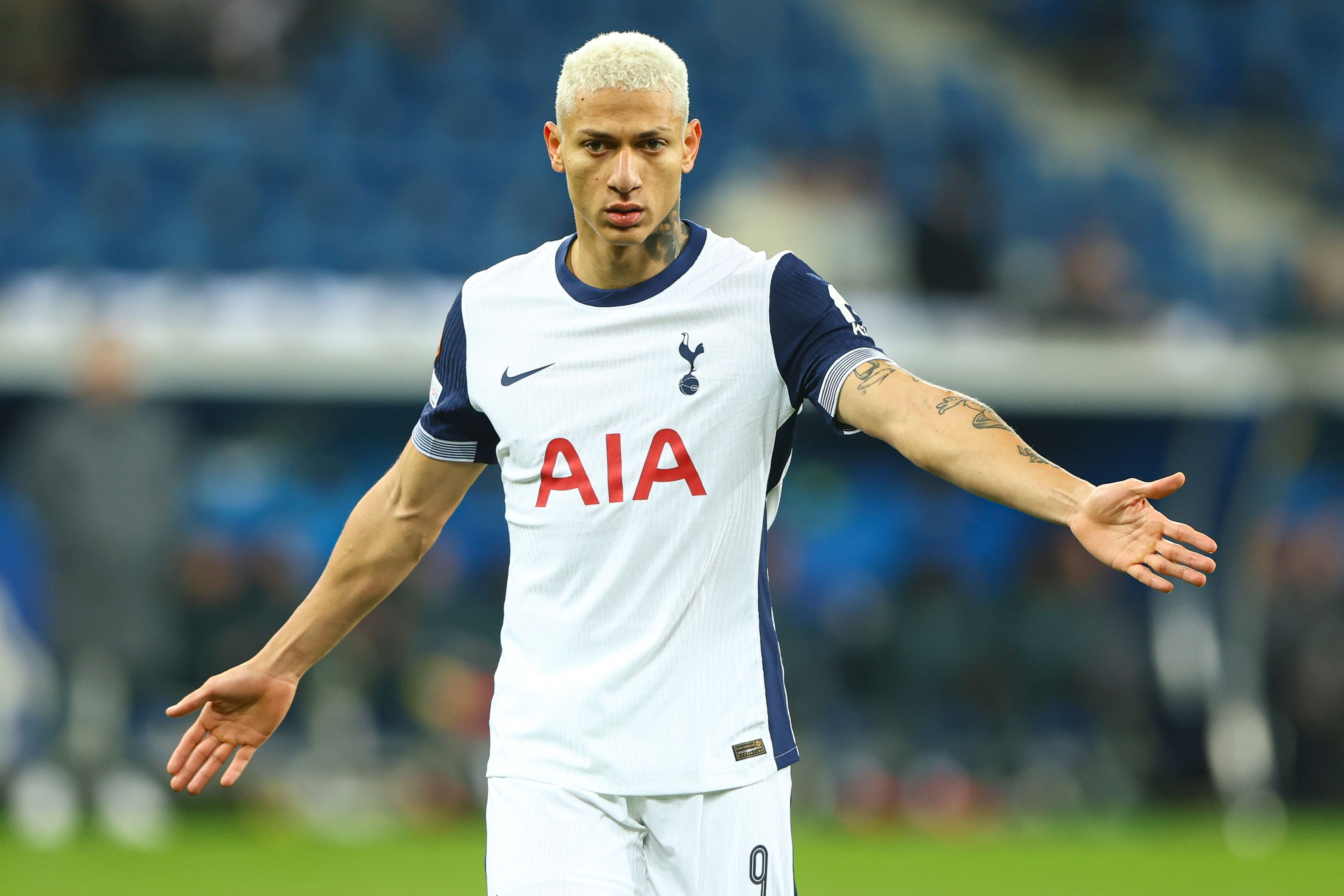 火狐电竞首页-理查利森确认留队，热刺主帅弗兰克视其为核心战力