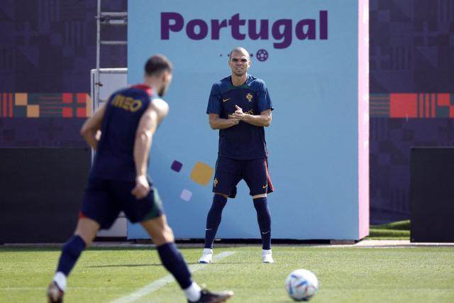 火狐电竞官方网站-佩佩代替骨折佩雷拉首发乌拉圭，B席盛赞同行82