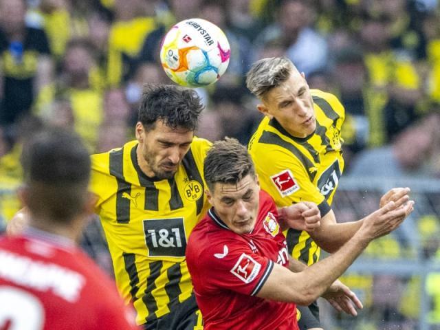 火狐电竞平台-“拜仁猎手”对决充斥着混乱，惨胜的多特还没准备好